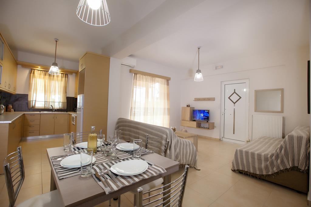 Petra Thea Apartments 2 Kalamata Exterior foto